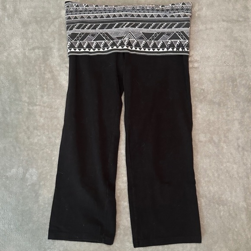 Y2K PINK Victoria Secret Capri Yoga Leggings Women Size XS Fold over Waist Aztec